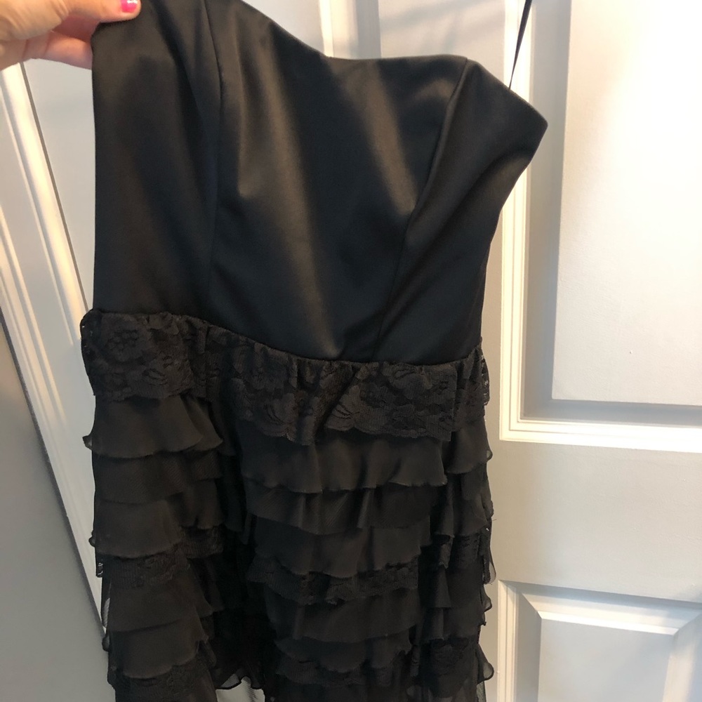 Women’s Express Black Strapless Dress NWT, Size 2. Pet / Smoke Free Home